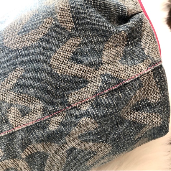 RARE Victoria’s Secret Canvas Denim Duffle Bag - Picture 7 of 8